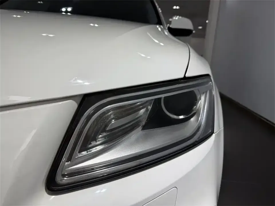 Audi Q5 (Import)