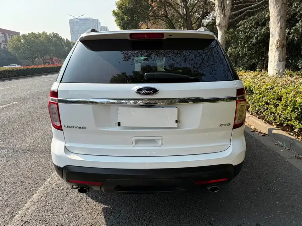 Ford Explorer (Import)