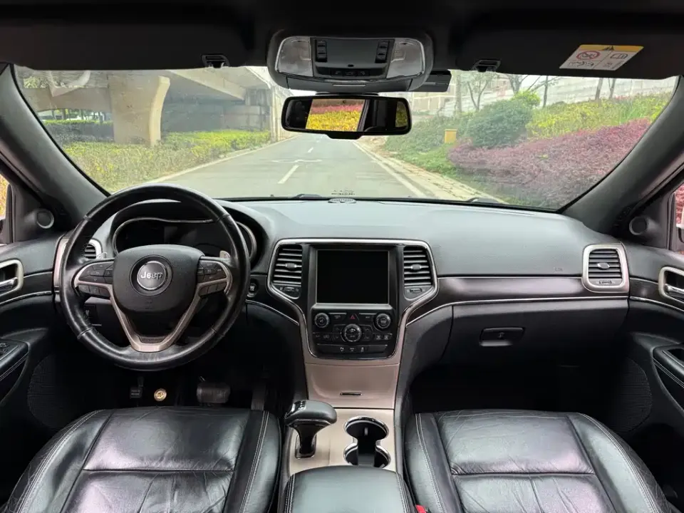 Jeep Grand Cherokee (Import)