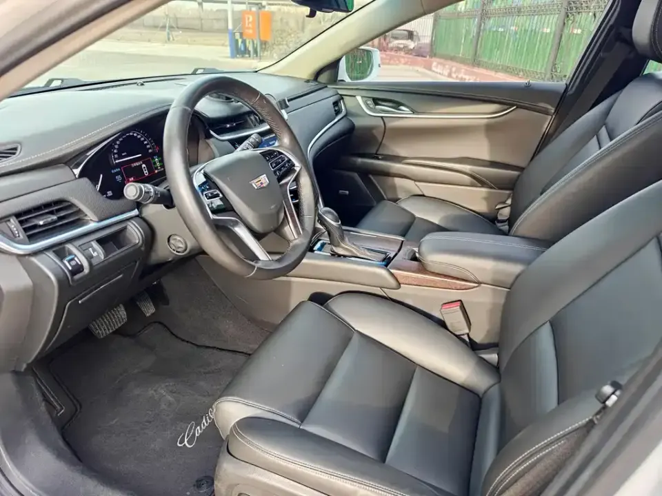 Cadillac XTS