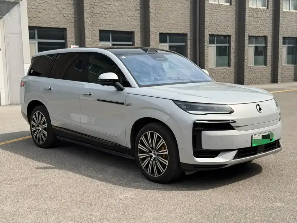 Denza Denza N9
