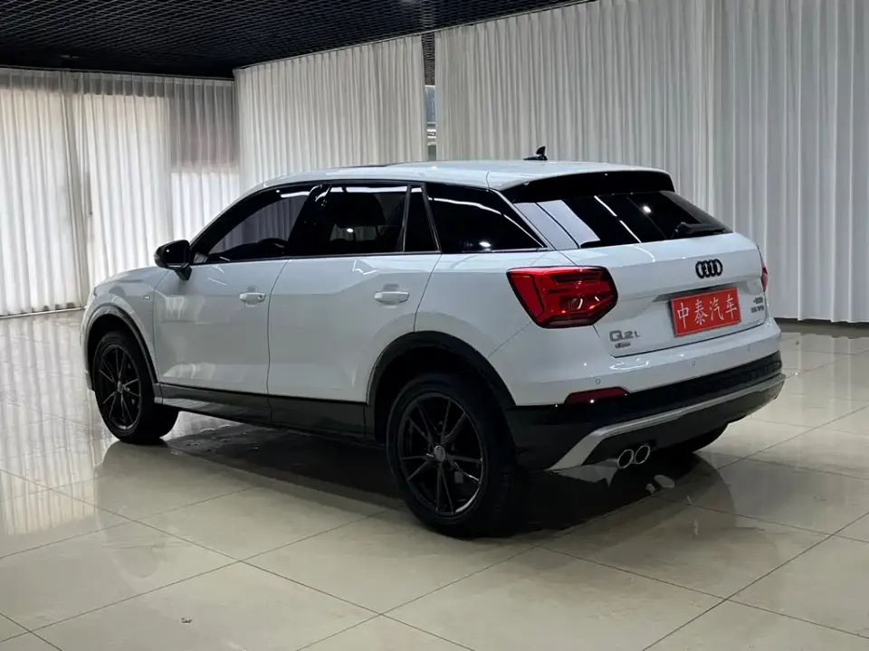 Audi Q2L