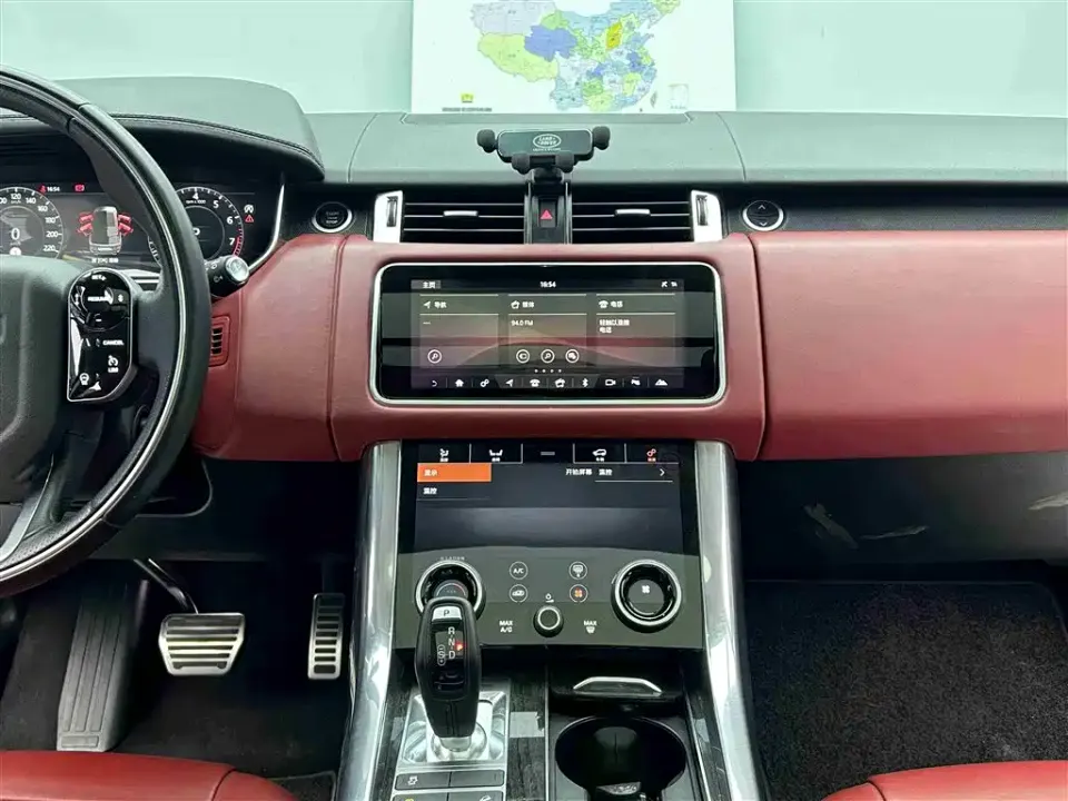 Land Rover Sport