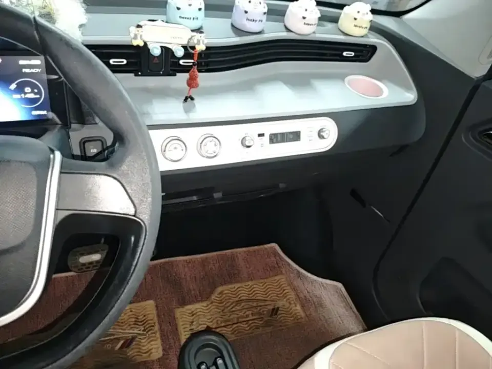 Wuling MINIEV