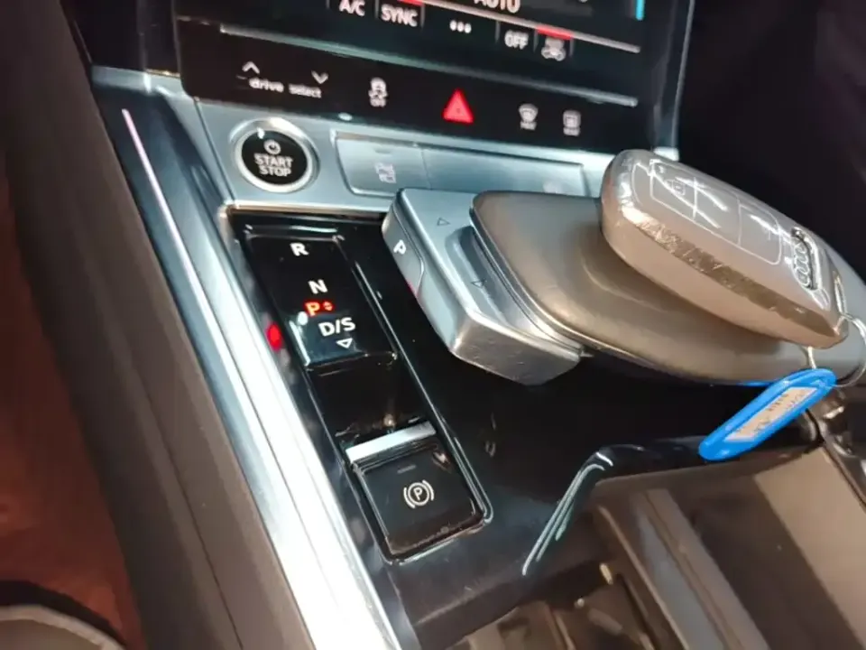 Audi e-tron