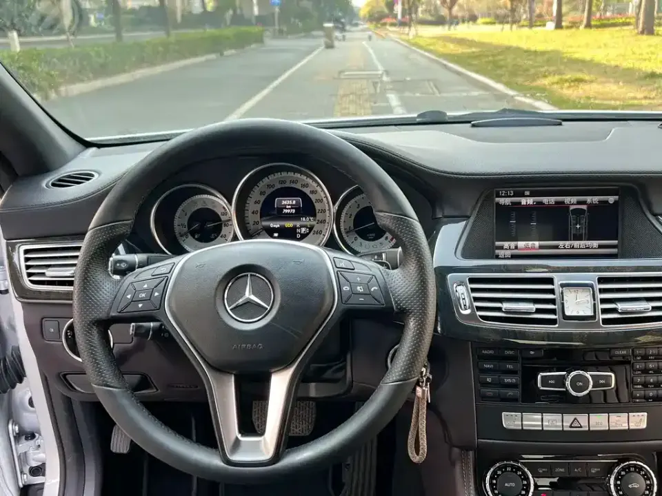 Mercedes-Benz CLS