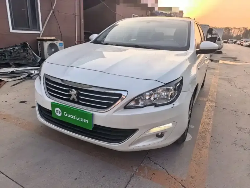 Peugeot 408