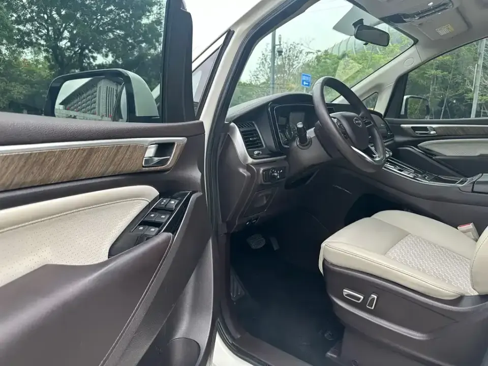 GAC Trumpchi M8