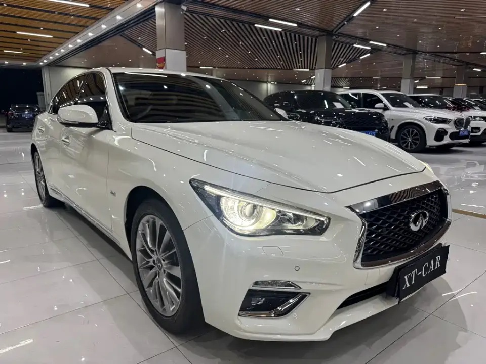 Infiniti Q50L
