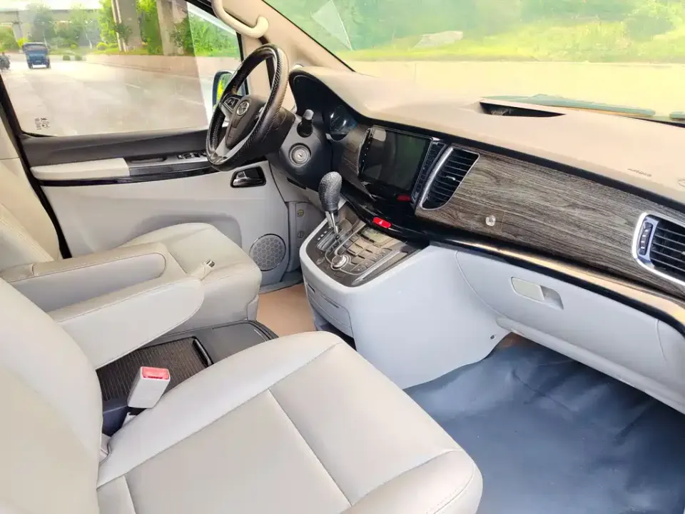 JAC Refine M5
