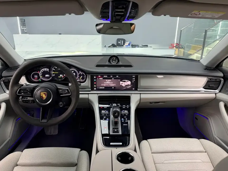 Porsche Panamera Hybrid