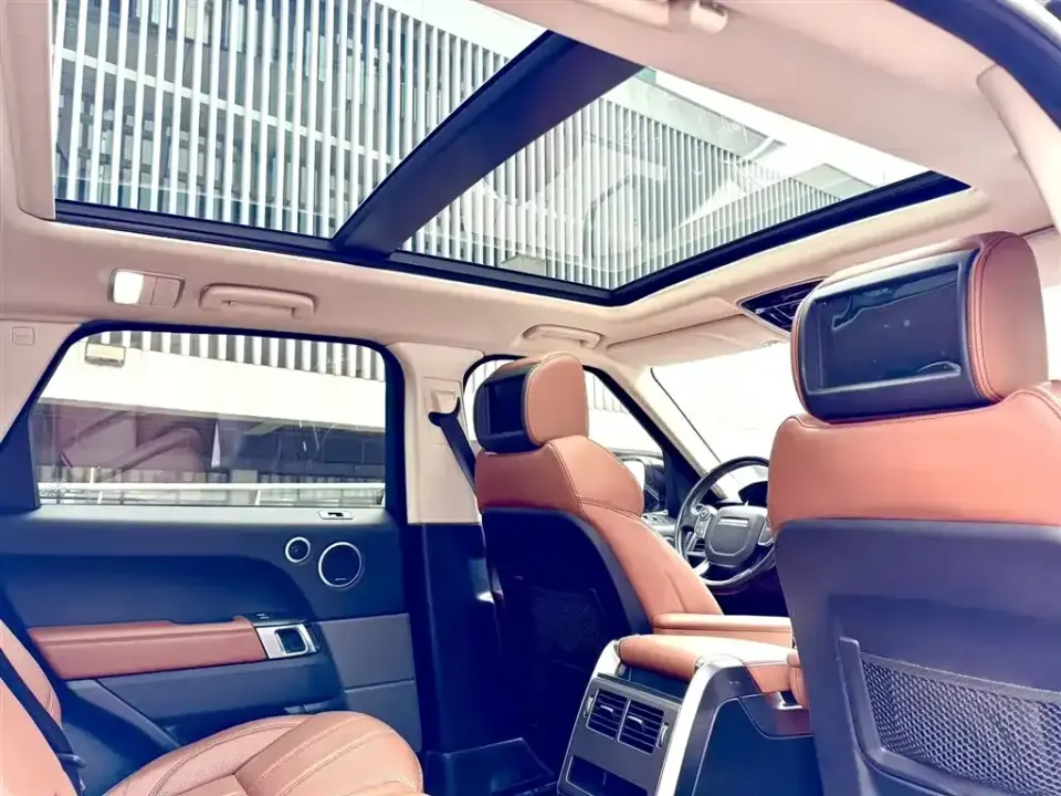 Land Rover Sport