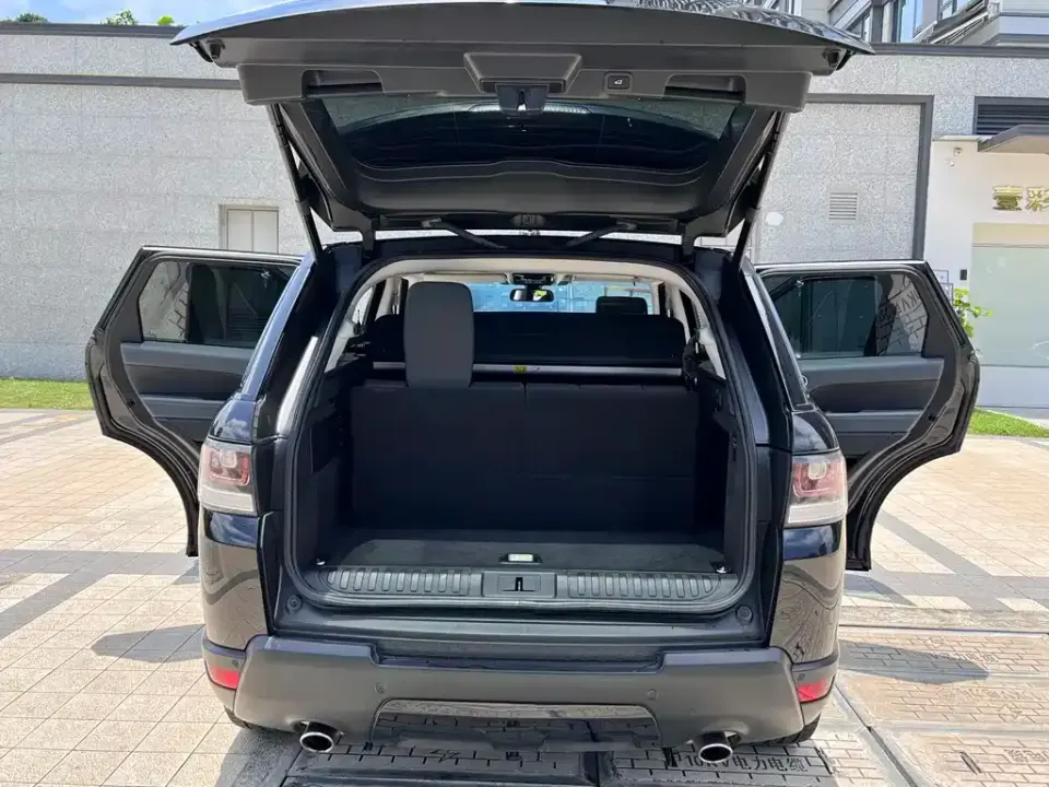 Land Rover Sport