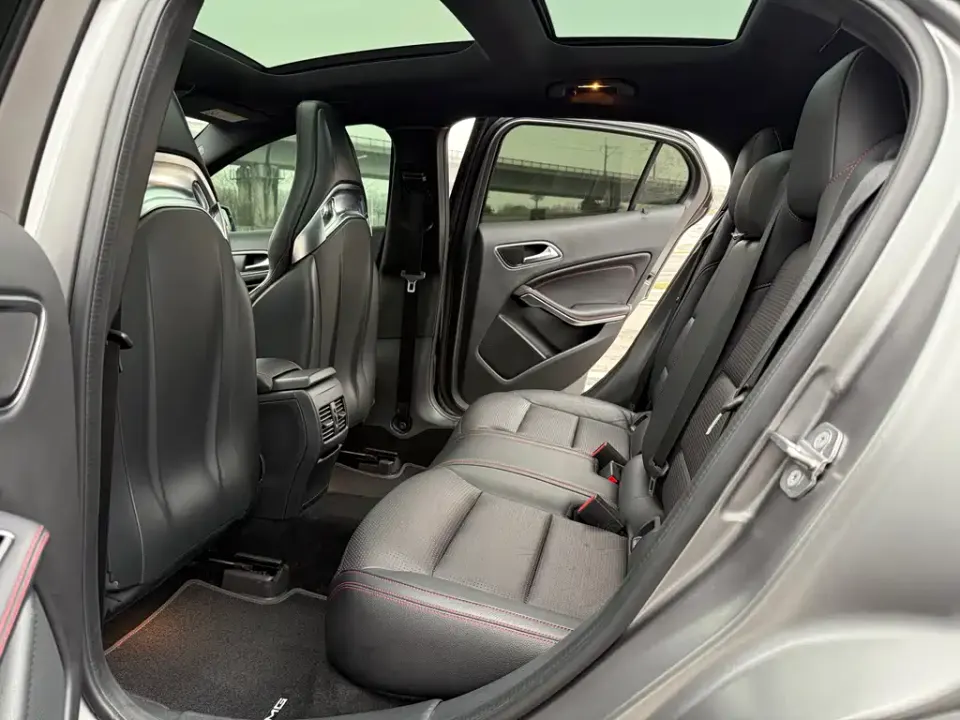 Mercedes-Benz GLA AMG