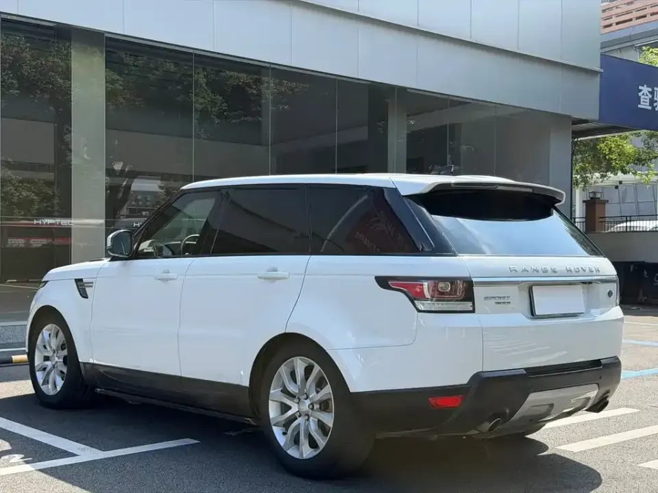 Land Rover Sport