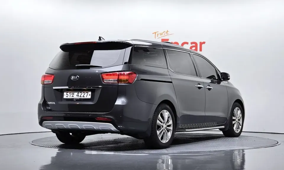 Kia Canival
