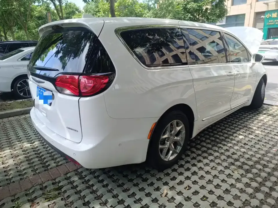 Chrysler Grand Voyager (Import)