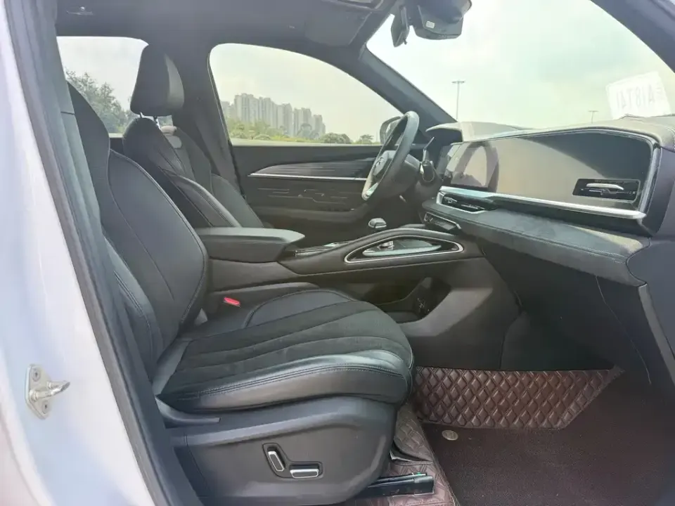 Geely Xingyue L