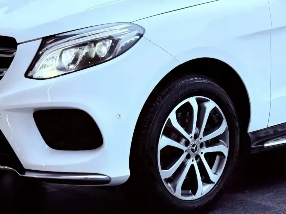 Mercedes-Benz GLE (Import)