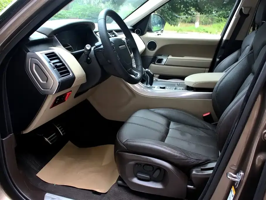 Land Rover Sport