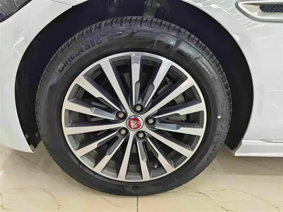 Jaguar XEL