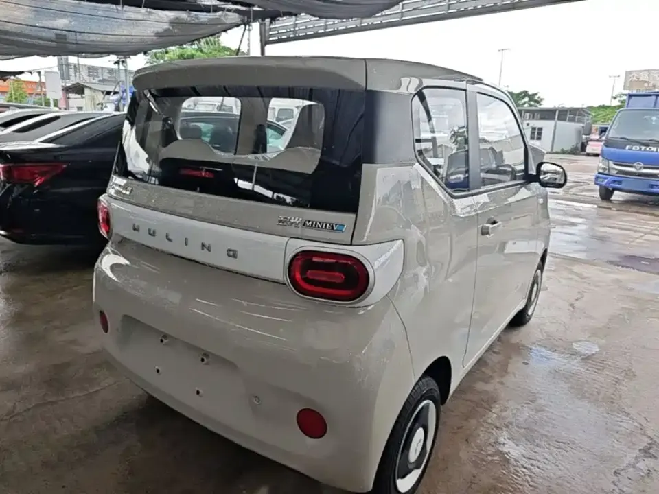 Wuling MINIEV