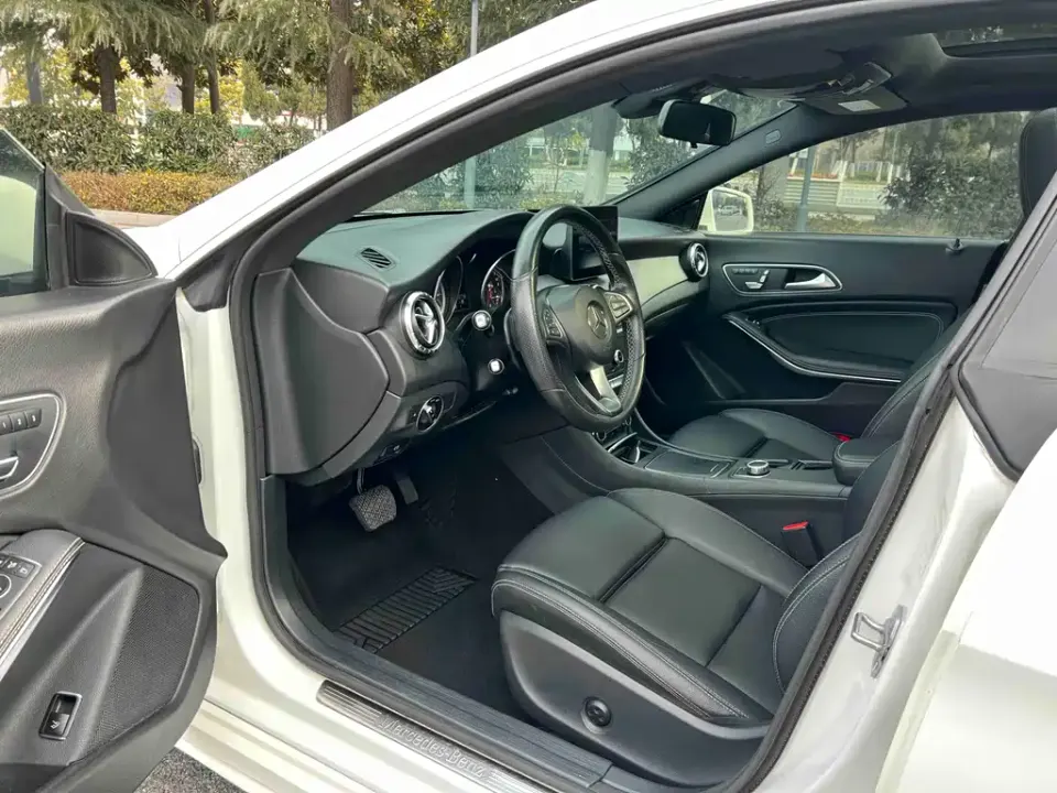Mercedes-Benz CLA (Import)