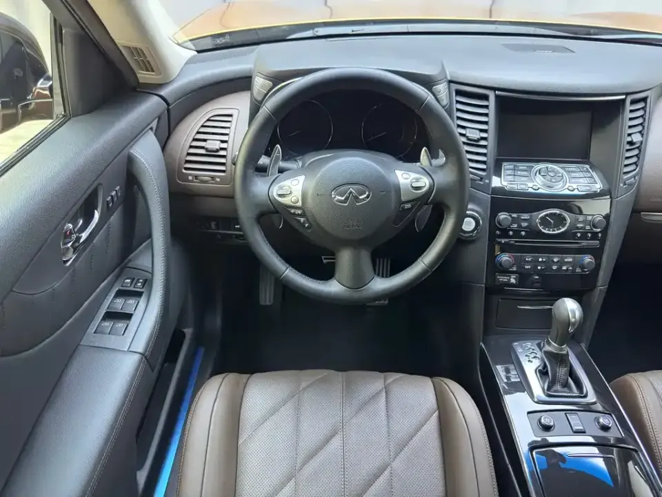 Infiniti FX