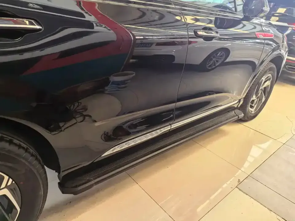 Hongqi Hongqi HS3