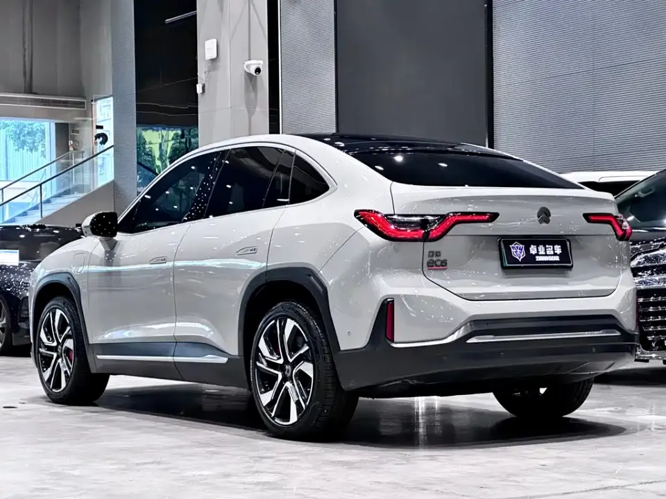 Nio EC6