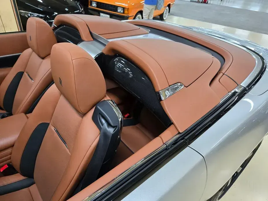 Rolls-Royce Dawn