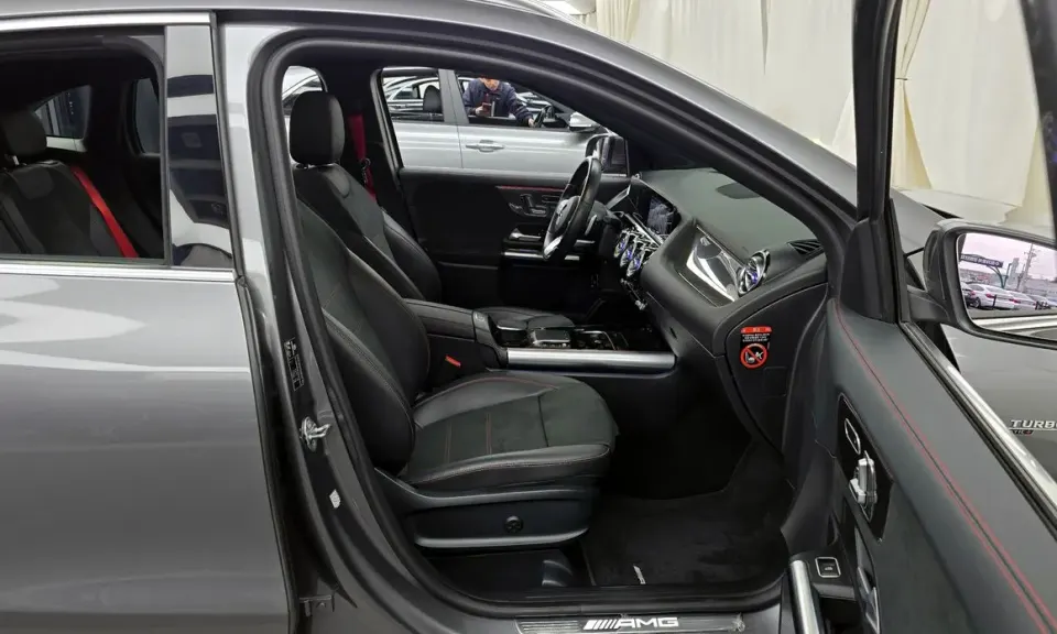 Mercedes-Benz GLA-Class