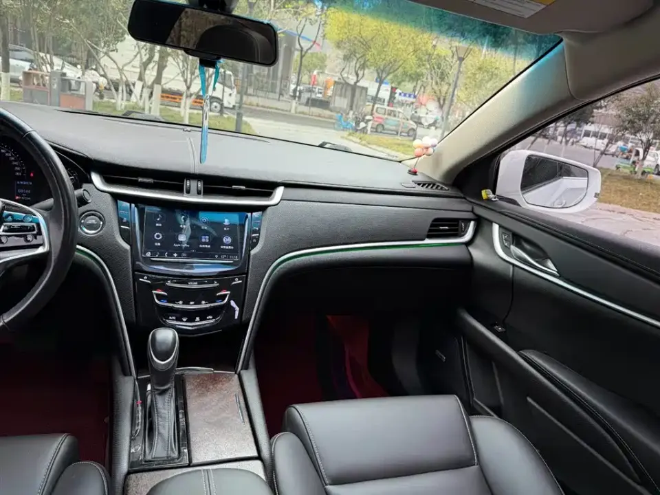 Cadillac XTS