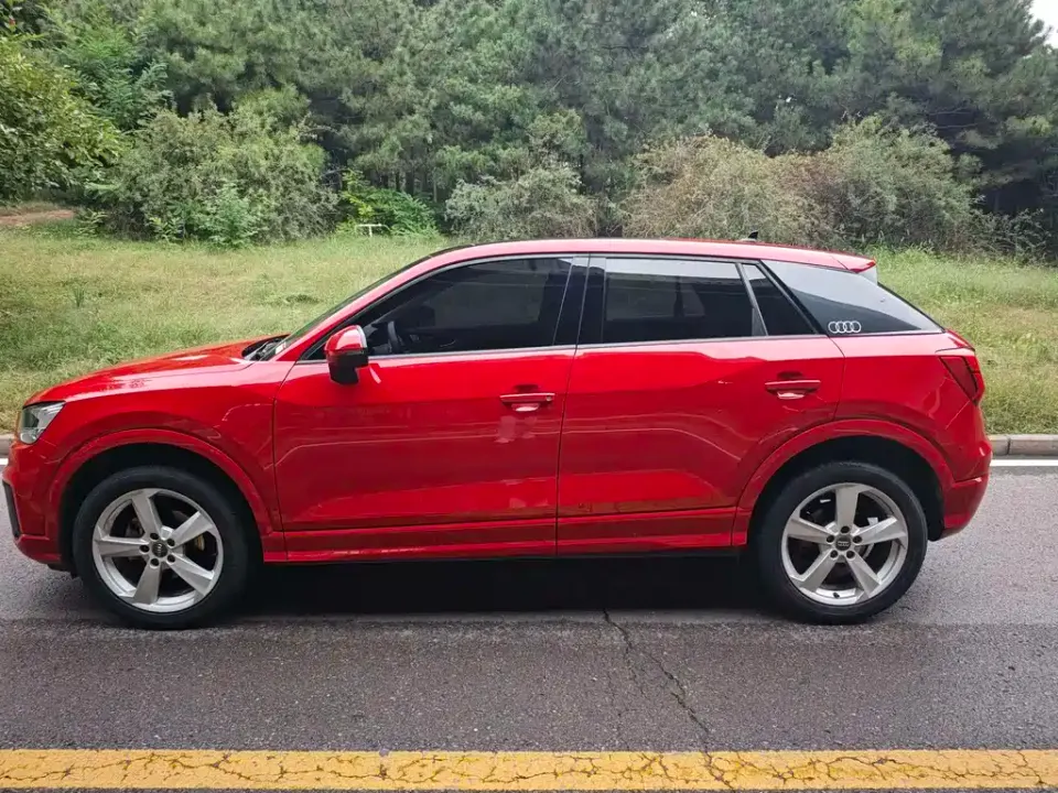 Audi Q2L