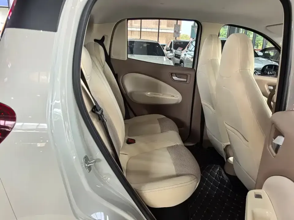 Wuling MINIEV