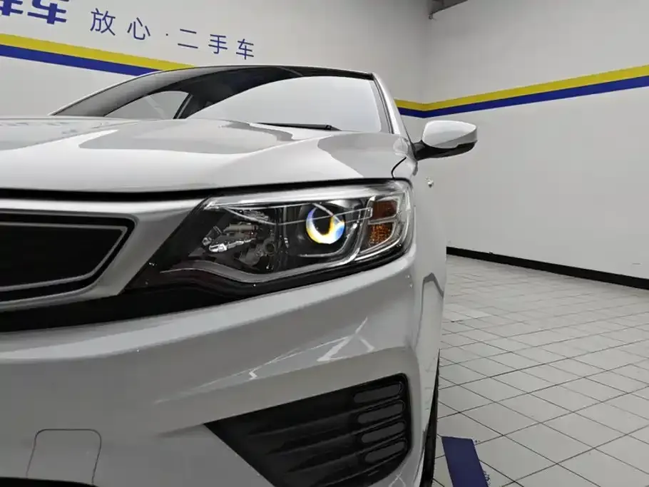 Geely Vision