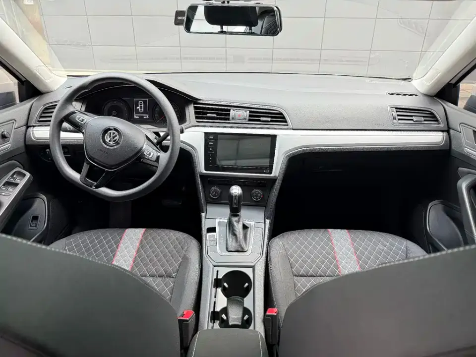 Volkswagen Lamando
