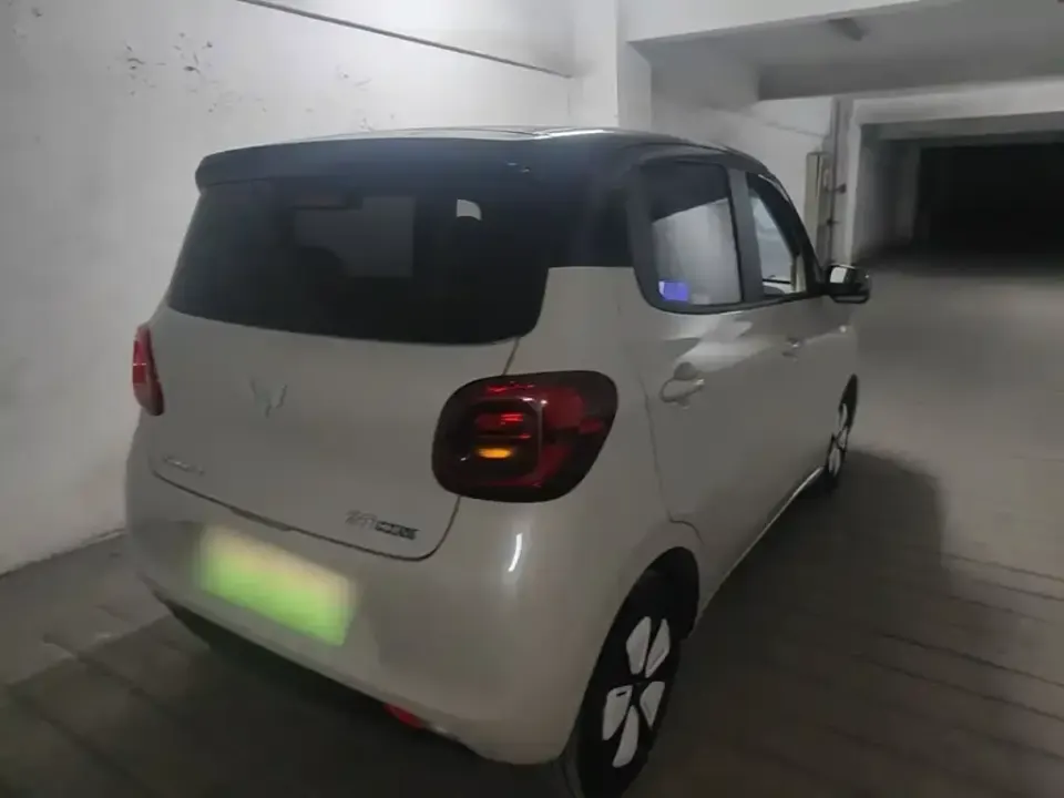 Wuling MINIEV