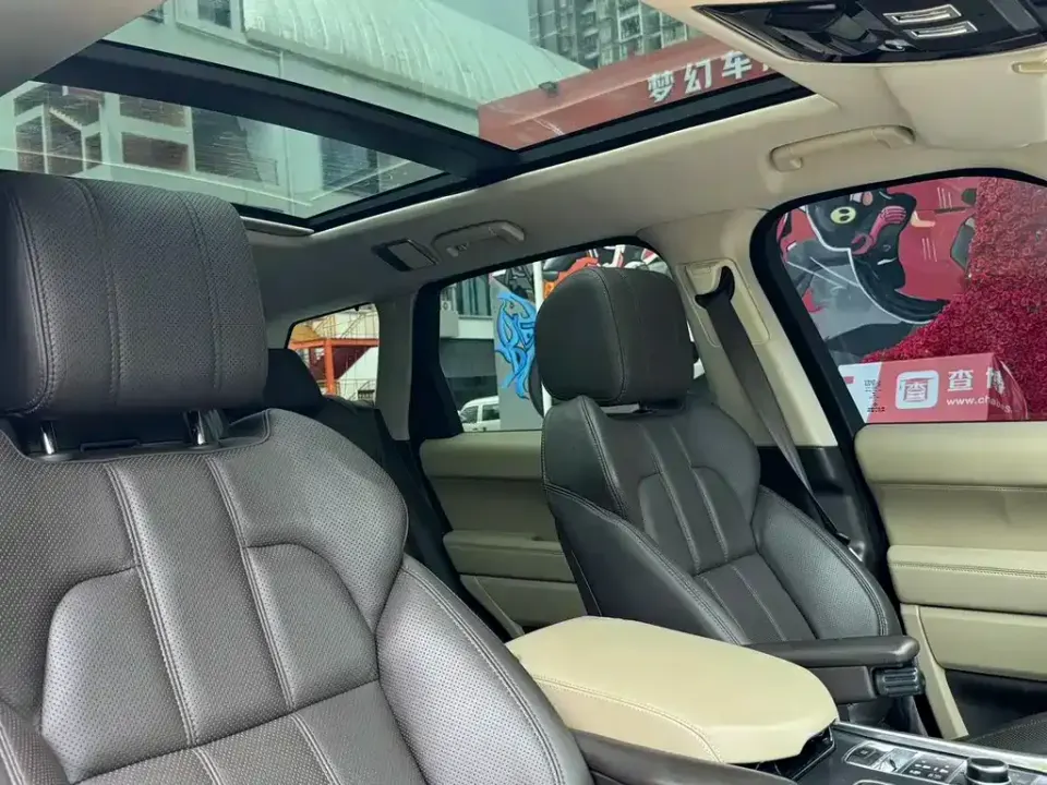 Land Rover Sport