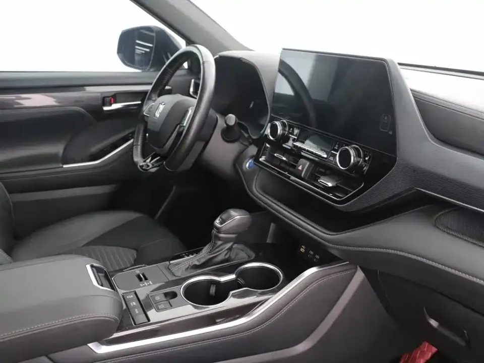 Toyota Crown Kluger