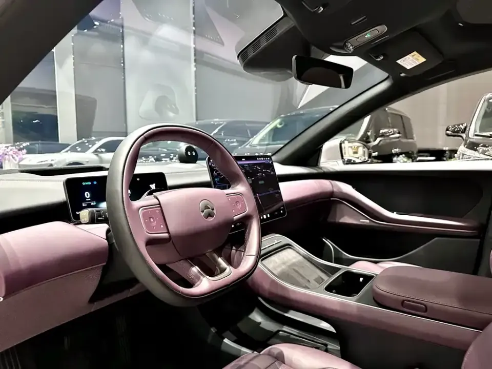 Nio ET5T