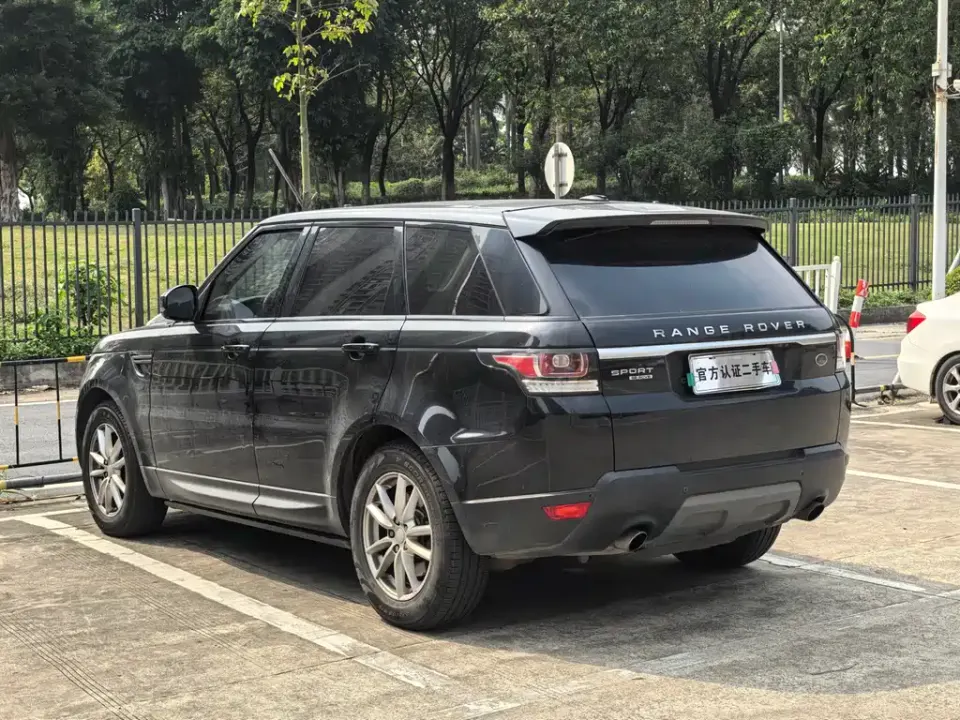 Land Rover Sport