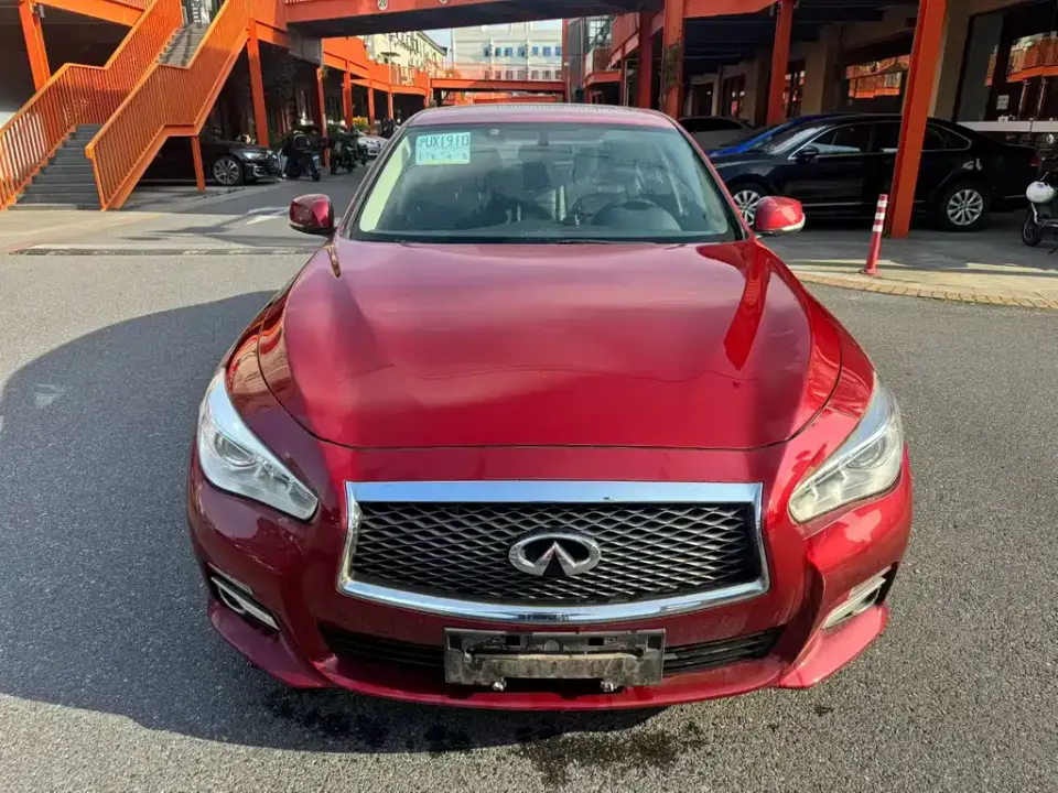 Infiniti Q50L