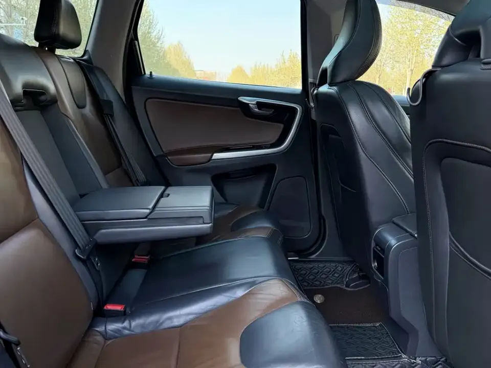 Volvo XC60 (Import)