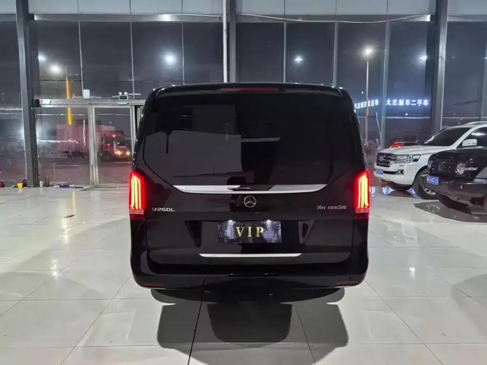 Mercedes-Benz V-Class