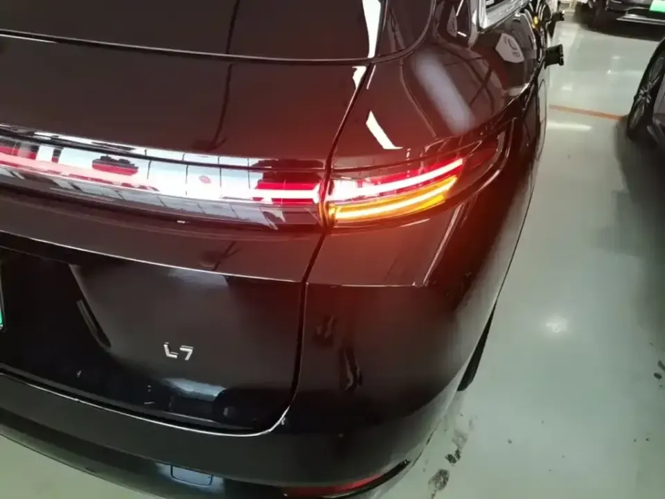 Li Li L7