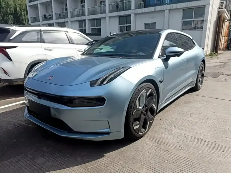 Zeekr 001