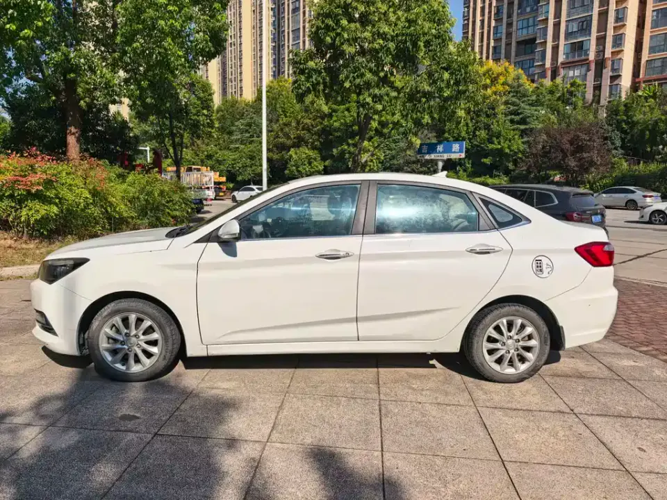 Changan Alsvin V7