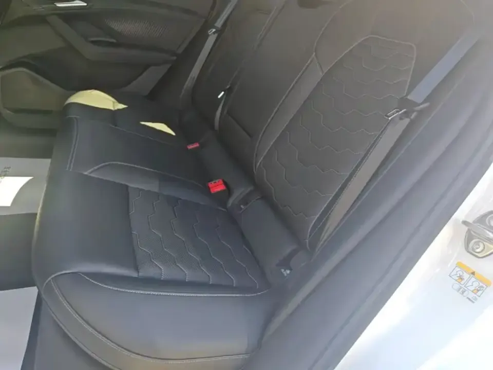 Audi Q6L e-tron