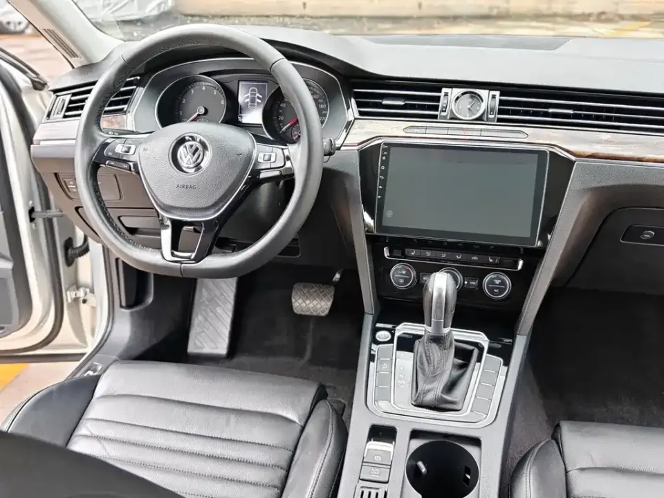 Volkswagen Magotan